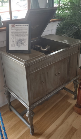 A Victrola for playing records