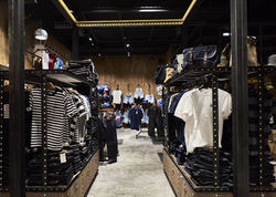 39135011_10156569449842442_8015235356108