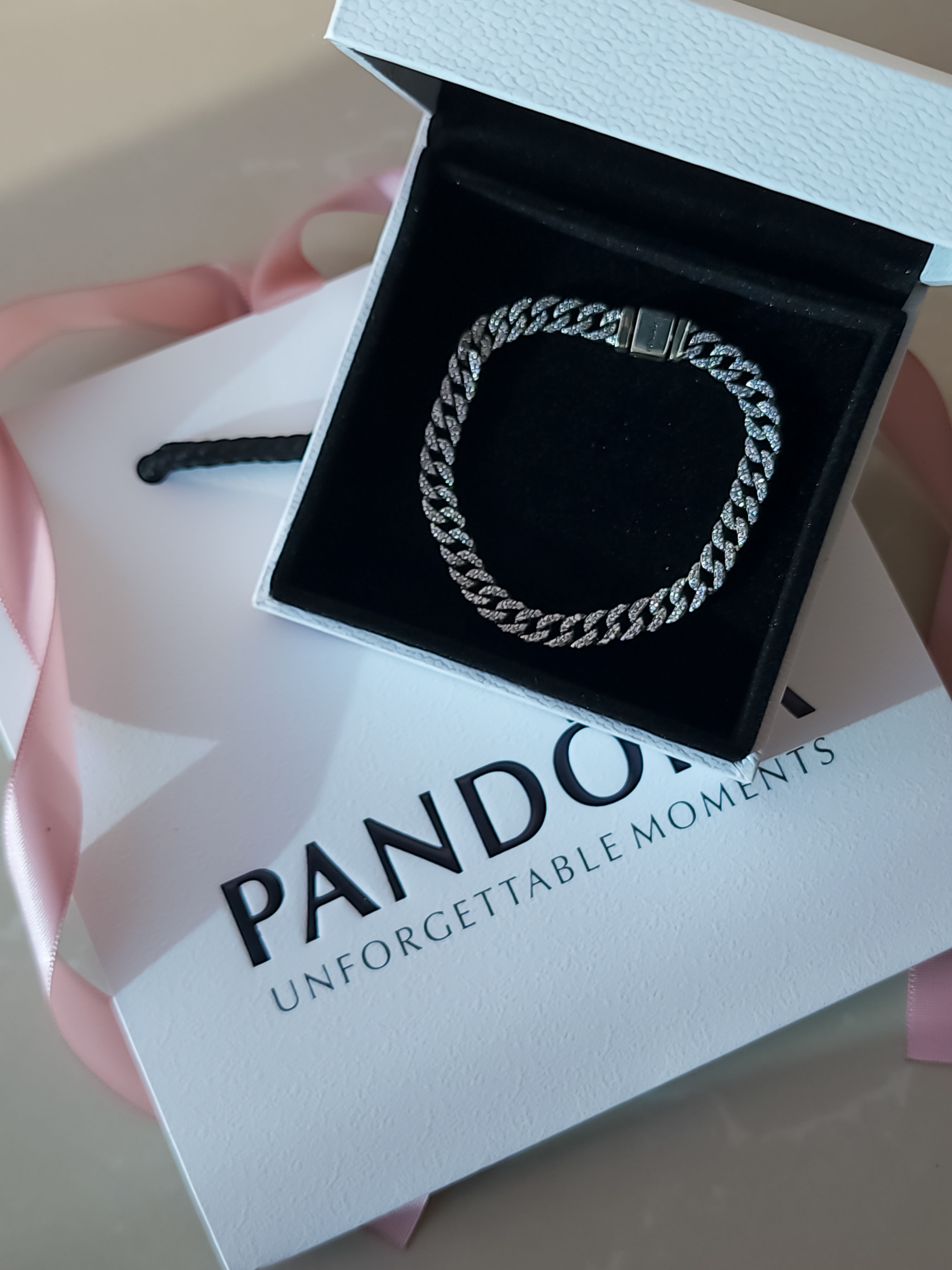 Pulsera Cuban Pavé de Plata 925 con diseño de cadena cubana y zirconias engastadas