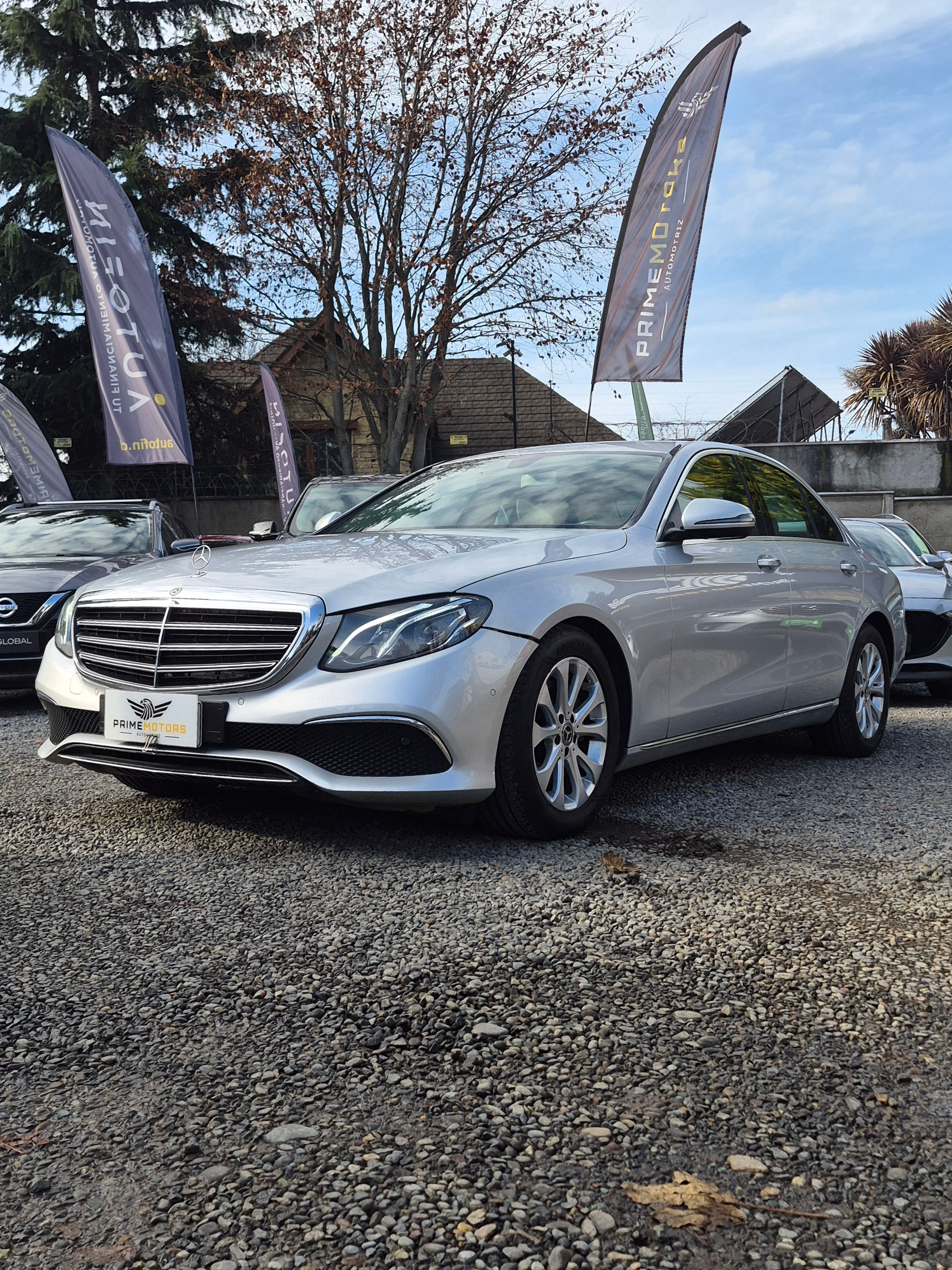 Mercedes-Benz E200 Sedán 2.0 AT