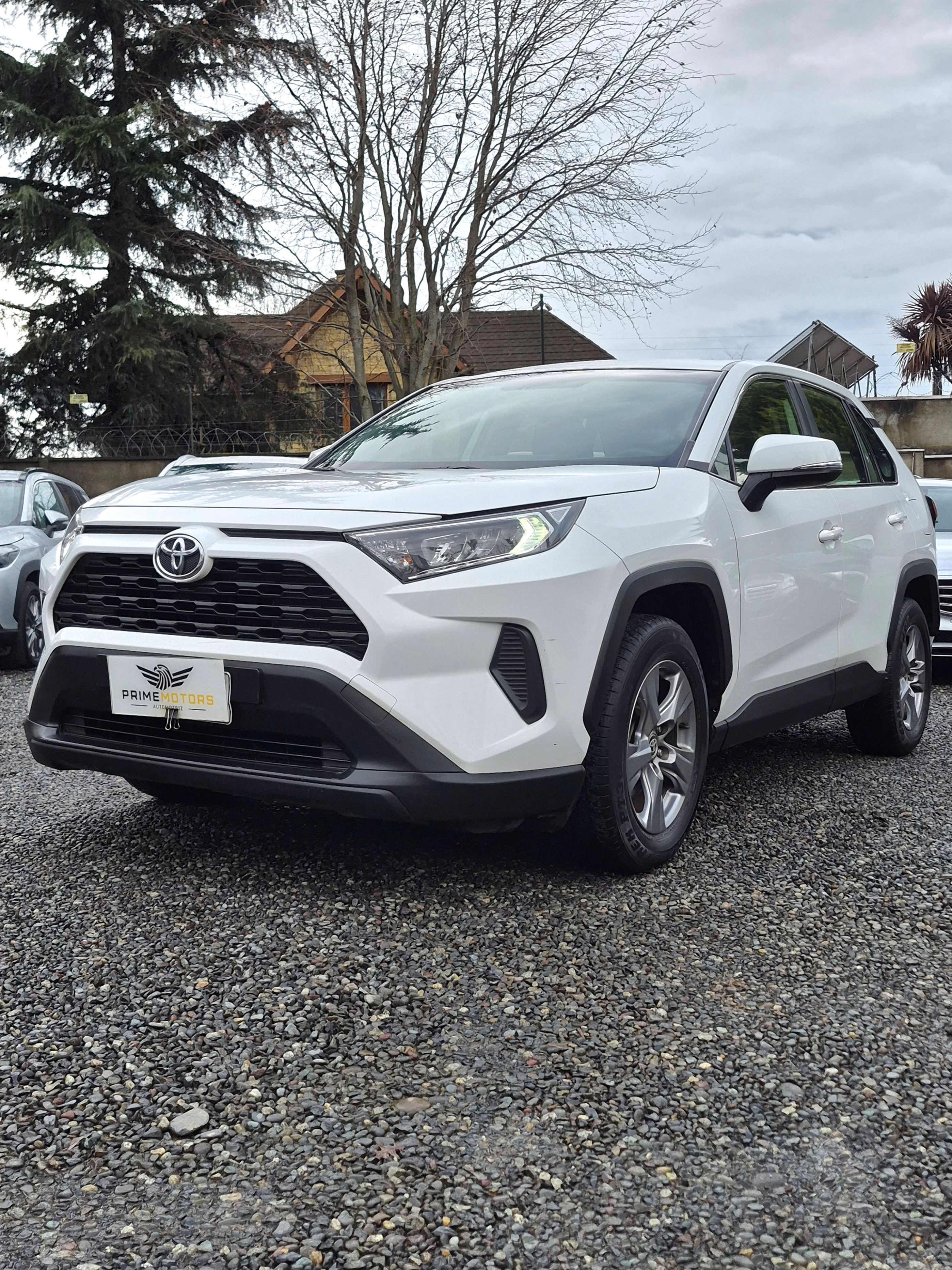 TOYOTA RAV4 LE 2.0 CVT