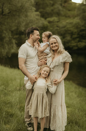 Familiebilde i naturen
Bergen familiefotograf