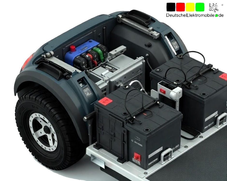 Elektromobil für Senioren, von DeutscheElektromobile.de Blick in das offene Chassis auf 2 leistungsstarke Akkus