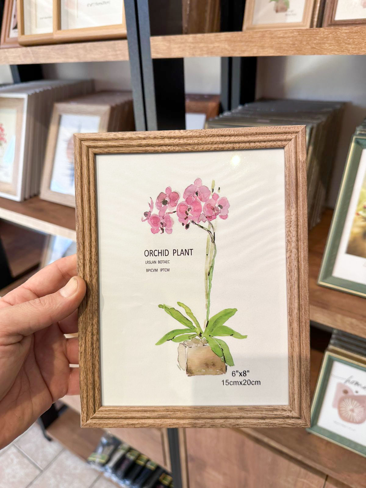 Porta retrato madeira fina escuro 15x21cm