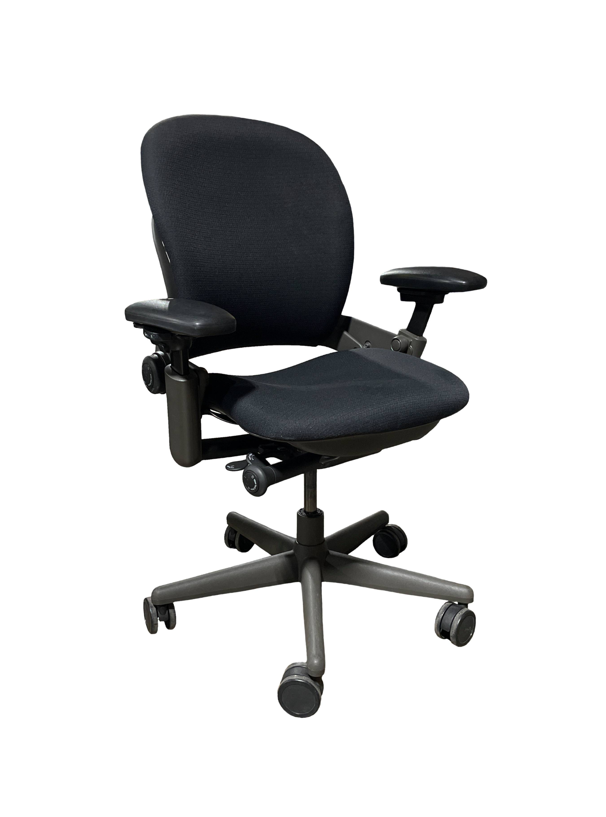 Preowned Steelcase Leap V1