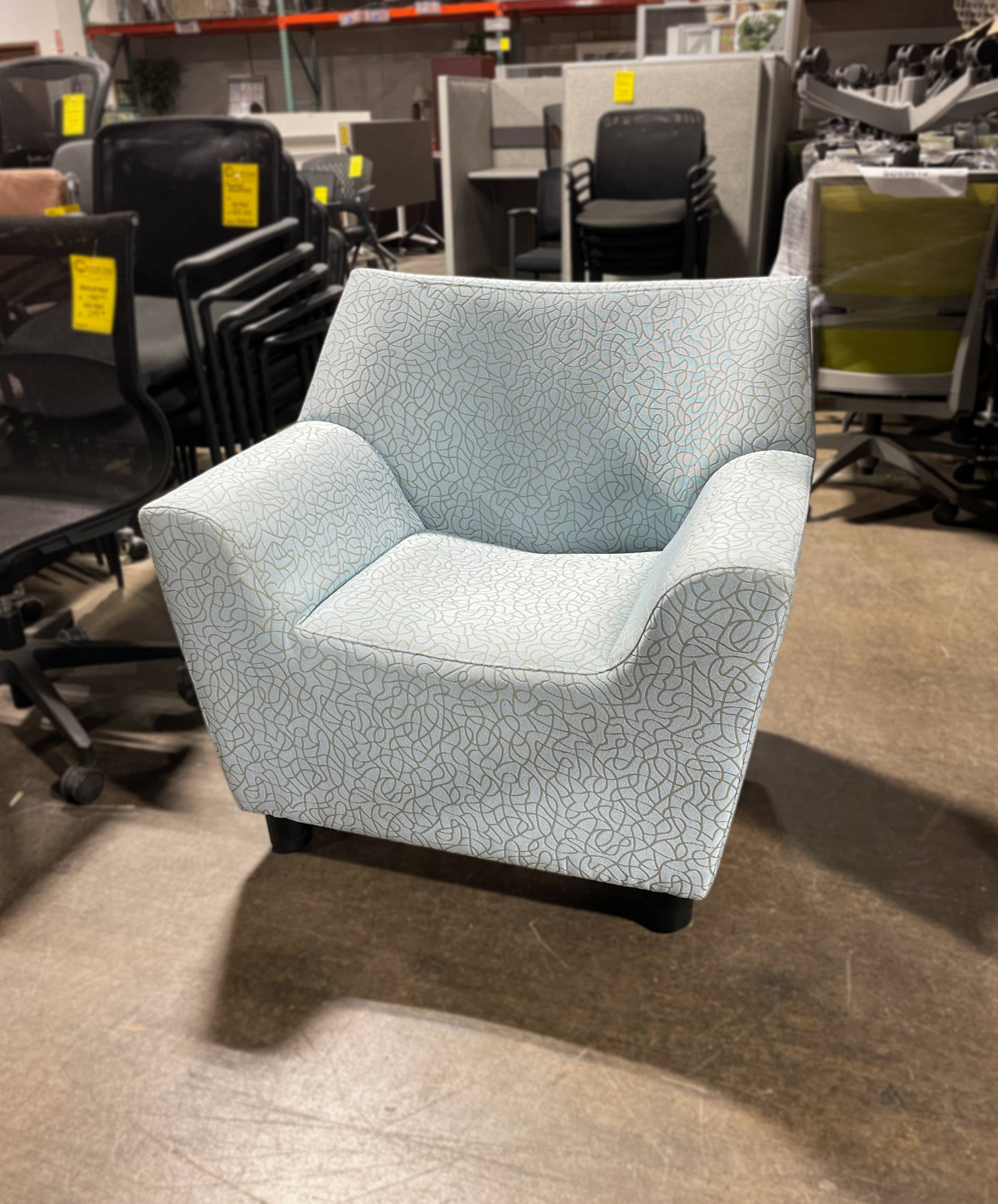 Preowned Herman Miller Swoop Club Chair
