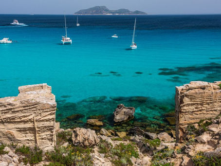 Favignana: Guida Completa all'Isola Regina delle Egadi