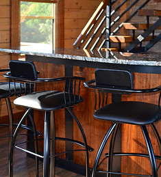 Highview Country Escape, Stockton, Northwest Illinos, Log Cabin, Romantic Getaway, Galena, Girls Weekend, Wineries, Skiing, Winter Getaway