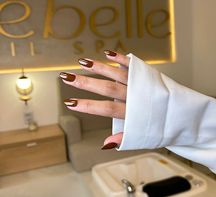 Banho de gel - Bebelle Nails- Pedicure, Manicure especialista em beleza e em esmaltação em Cerqueira César SP