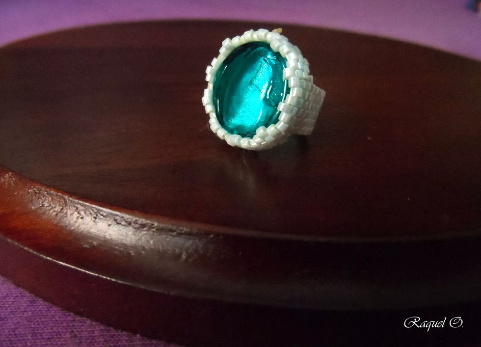 Anillo Engarzado