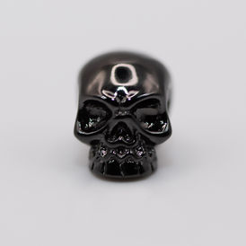 Totenkopf Schmuckanhänger aus Messing