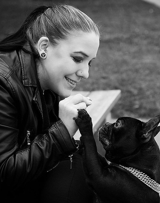Ich und unsere Bulldogge Shira