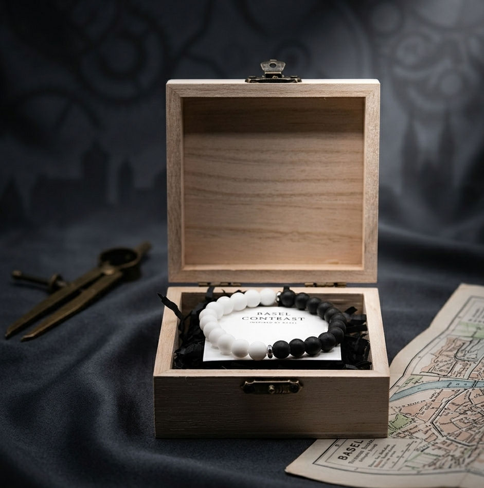Miniaturbild: BASEL CONTRAST – Onyx Edelsteinarmband mit Holzbox