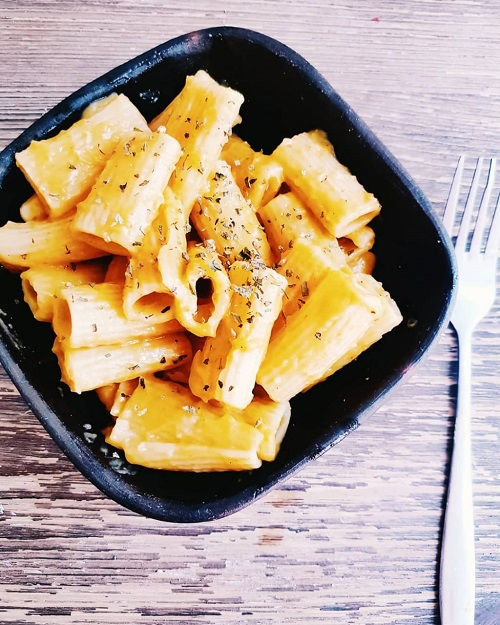 Macarrones con "similitud de salsa de queso"