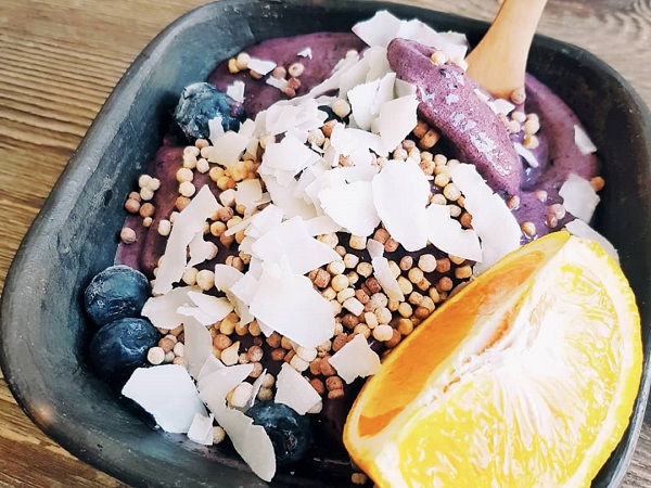 Batido de Bebida de Almendra y frutos rojos