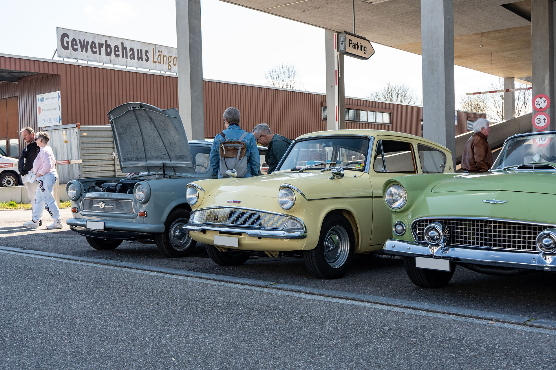 Klassische Autos in der Enter Technikwelt