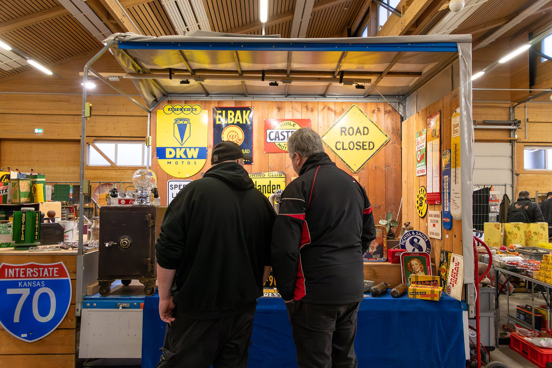 Besucher an Sam's OTM im März 2025