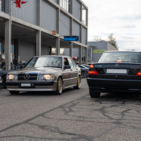 Klassische Mercedes in der Enter Technikwelt