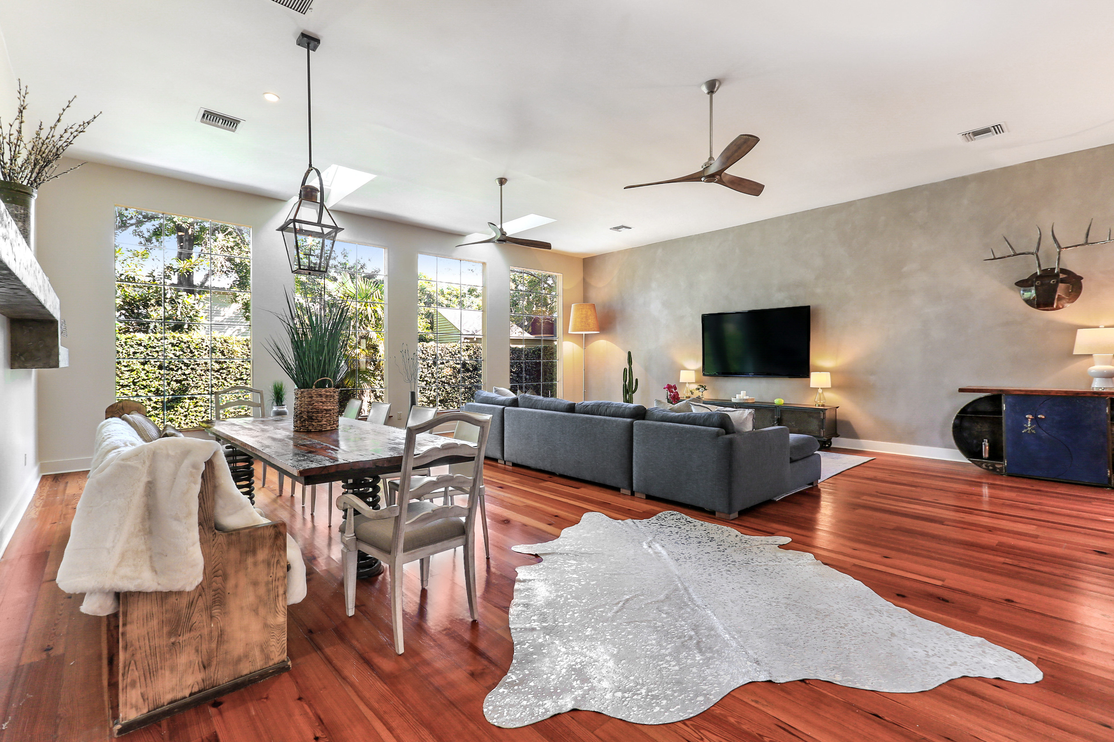 A Southern stage — staging New Orleans homes