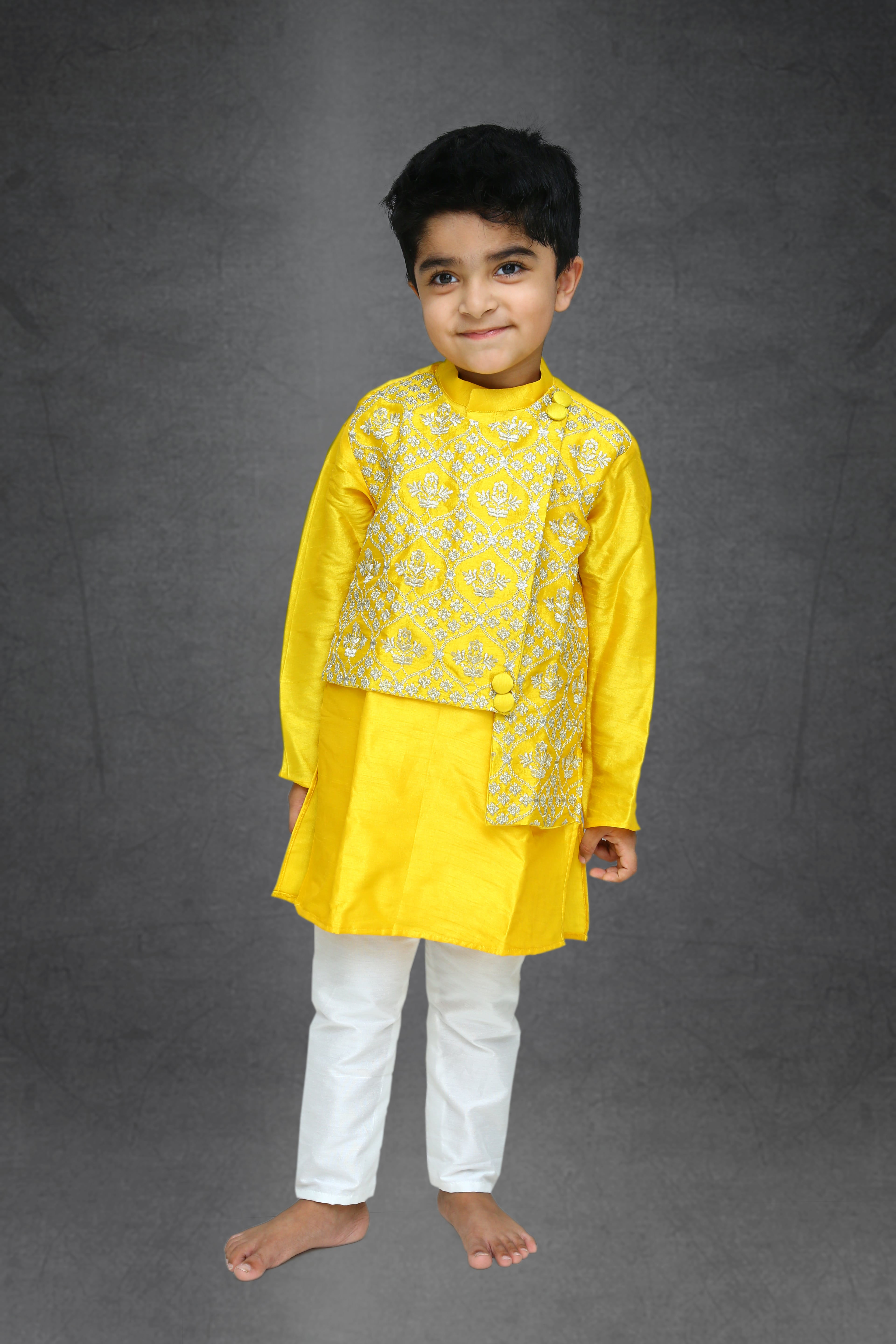 Embroidered Half Jacket Kurta And Pyjama