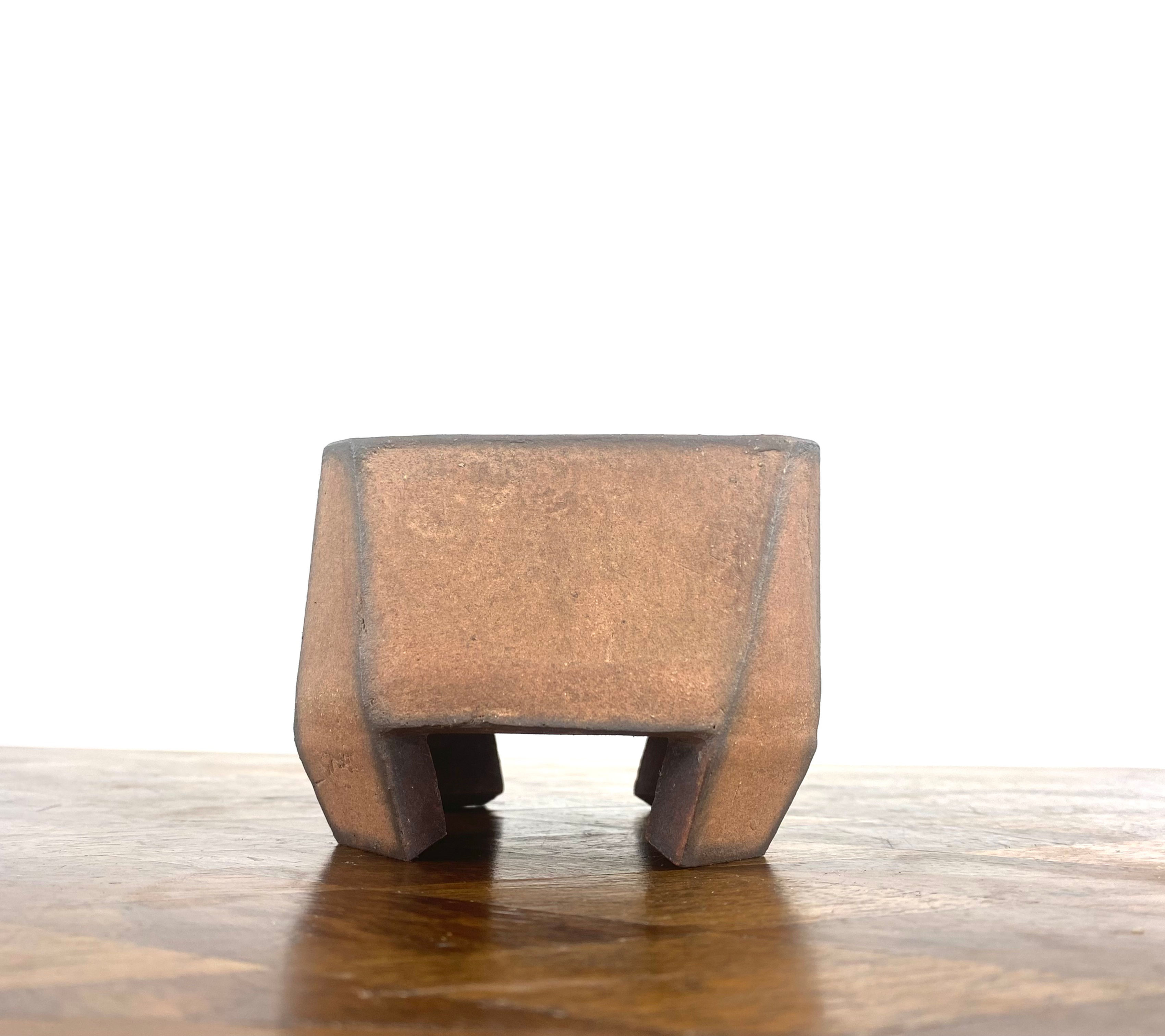 Bonsai Pot geometric with straight feet unglazed 8 x 8 x 7cm