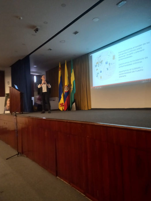 Presentación de Alimentando el Mañana Colombia en Uniautónoma de Cauca. 