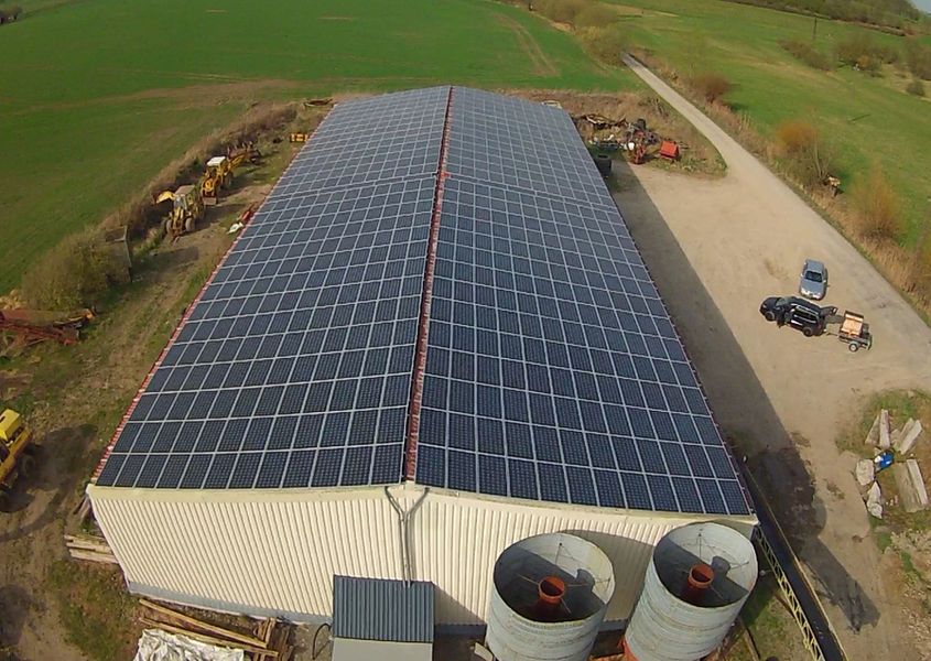 PV-Anlage auf Stallung