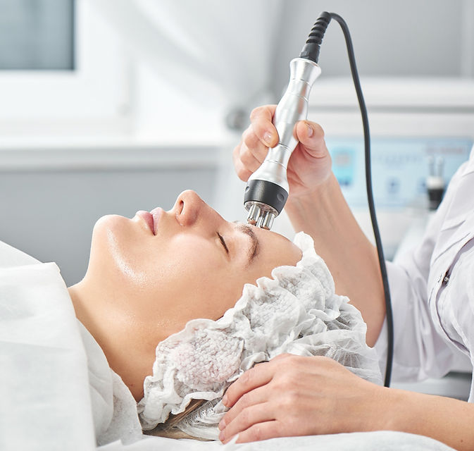 Professional%20beautician%20in%20office%20conducts%20session%20of%20thermal%20or%20radio%20frequency