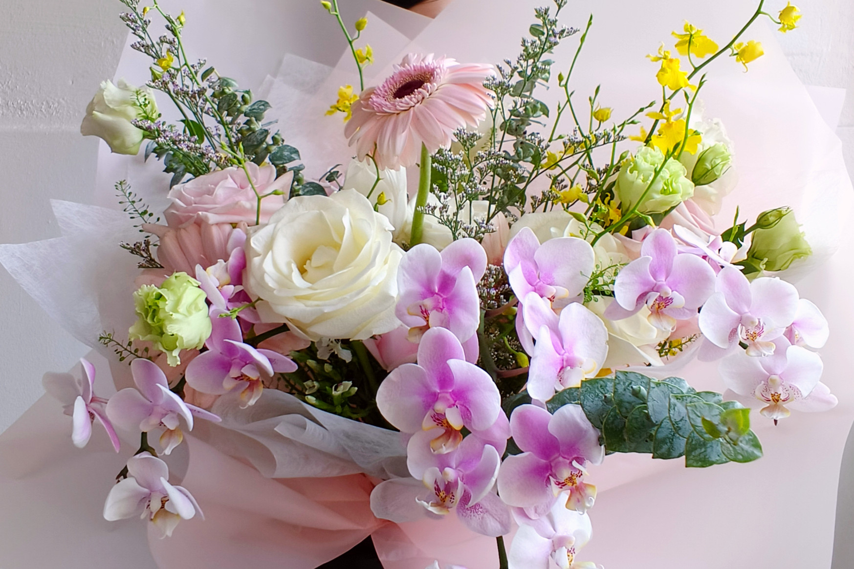 Beautiful fresh flower bouquet