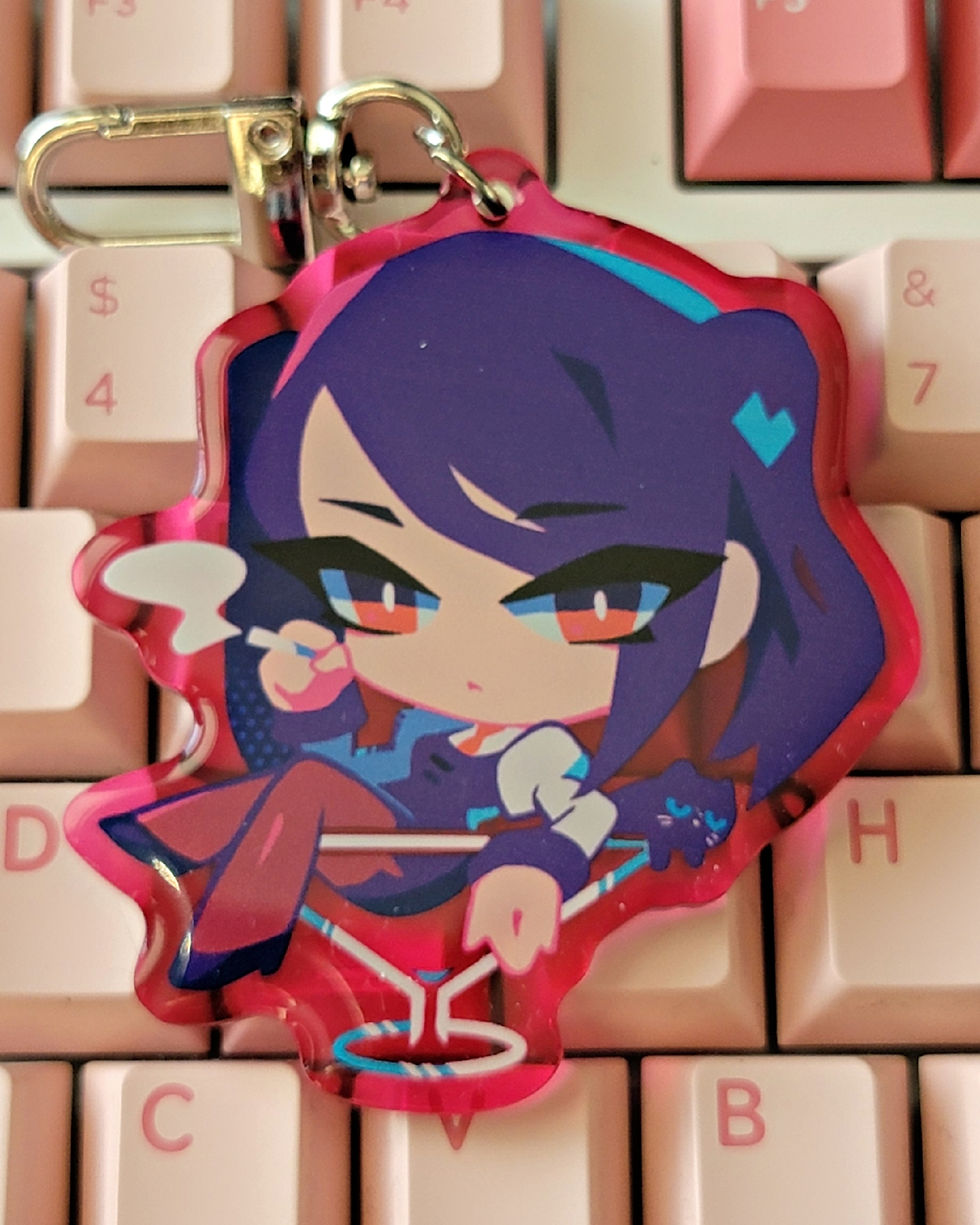 Jill from VA-11 Hall-A acrylic charm keychain with a transparent dark hot pink background