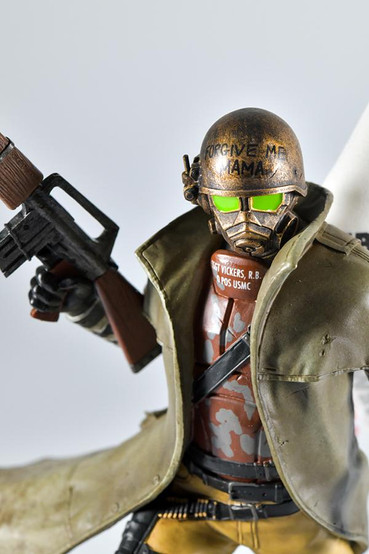NCR Desert Ranger variant from Fallout: New Vegas resin statue. The ranger is standing on top of boulders, Service Rifle in right hand and a fabric NCR flag behind him