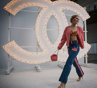 4-Lily-Rose-Depp-vogue-081020-credit-Cha