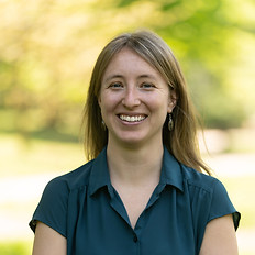 Taylor Barefoot - Headshot_edited.jpg