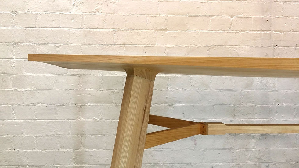 Thumbnail: LE1 Dining Table