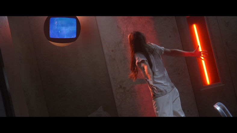 Old Wallace screams at TV_1.1.5.jpg