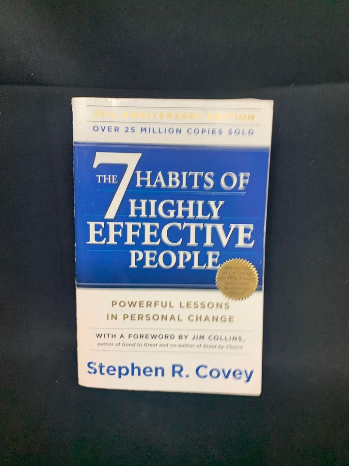 The 7 Habits of Highly Effective People (paperback)