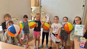 Dziękujemy za rok szkolny 2023/2024 i życzymy udanych wakacji!