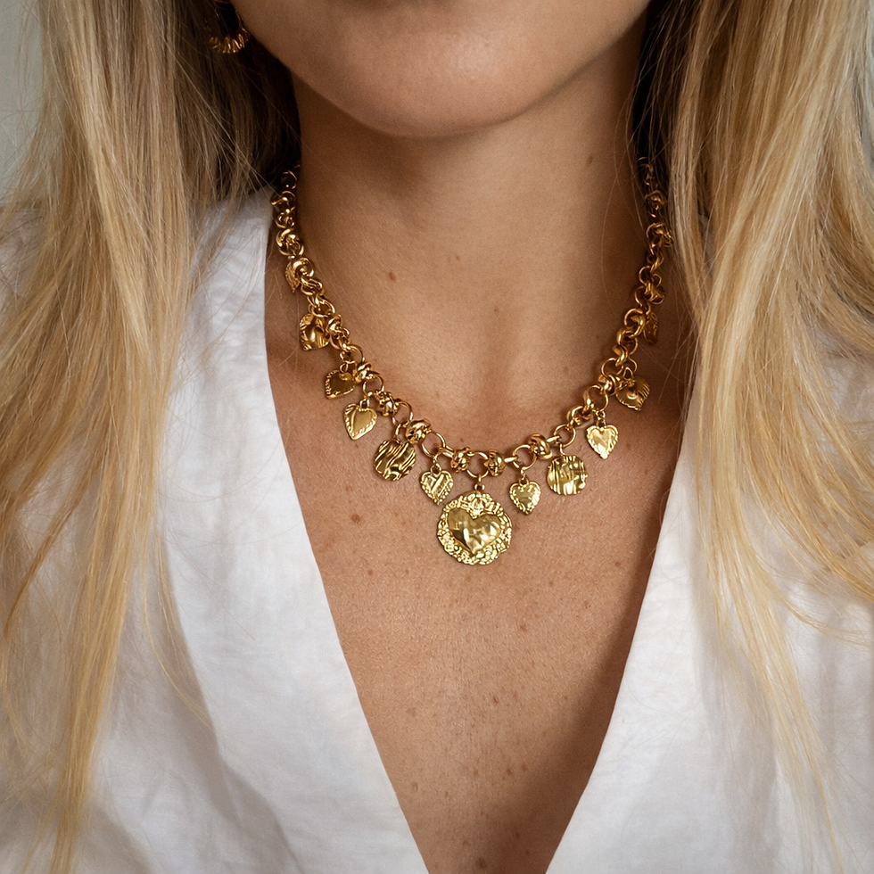 Thumbnail: Collier charms cœurs dorés – Lorenzo