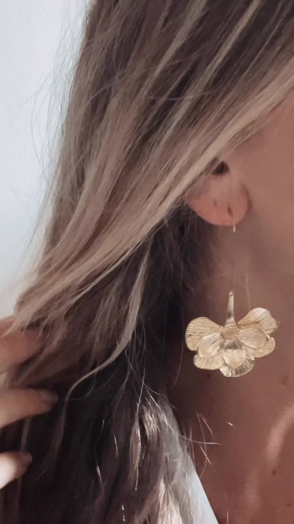 Miniature : Boucles pendantes demi Fleur Rita