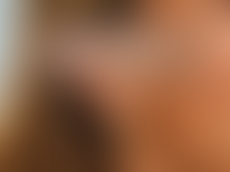 Les boucles d'oreilles à l'unité: la tendance incontournable du moment 