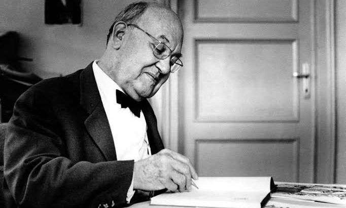 「好的字母系統就像一群相處融洽的人,當中沒有任何人胡鬧。」-揚·奇肖爾德