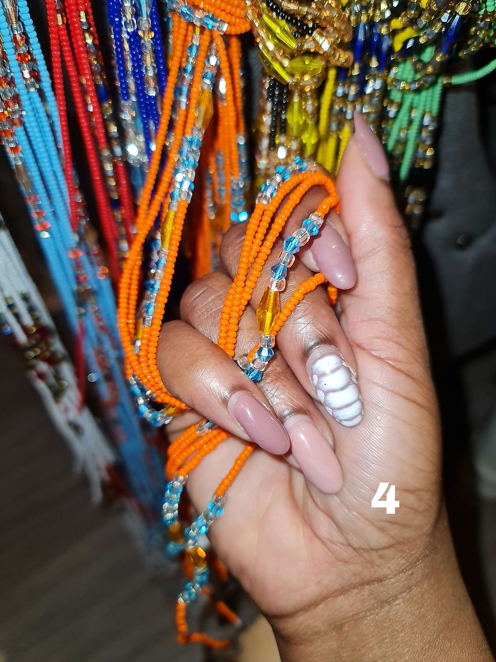 Thumbnail: Belly Chains (buikkettingen)