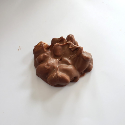 Cashew Bark Milk (single) Sweeties Chocolate