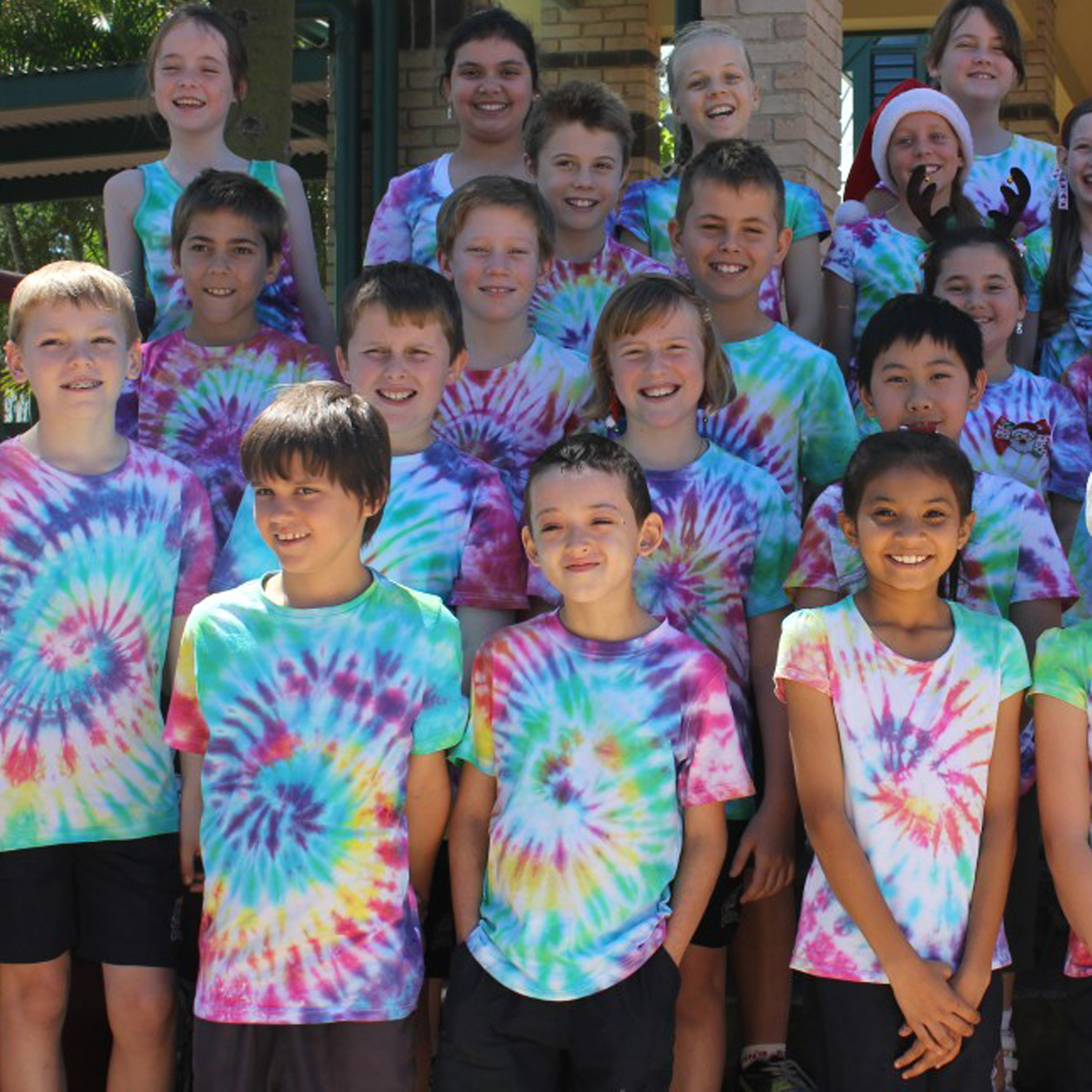 Tie Dyeing at School