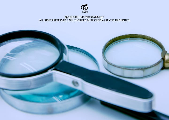 TWICE - Formula of Love: O+T=<3