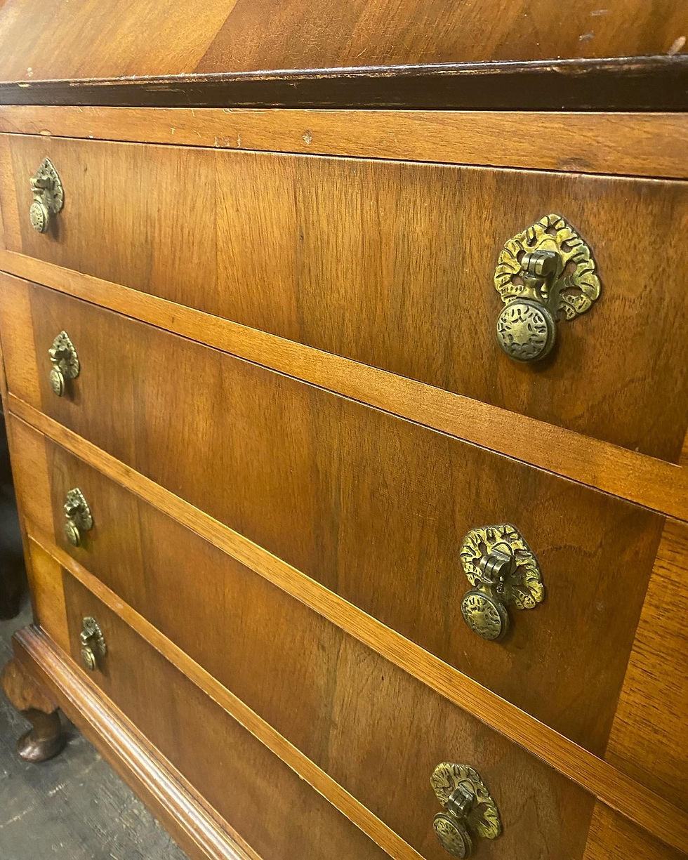 Thumbnail: Vintage Display Cabinet 
