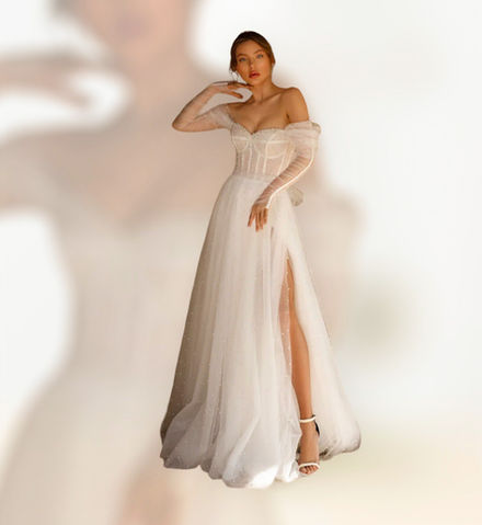 Boho wedding dress Vilnius with perls in Lithuania
Boho wedding dress princess style with perls 
ball gown