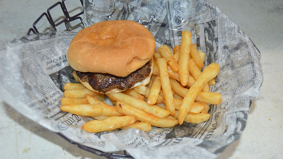 HAMBURGER & FRENCH FRIES