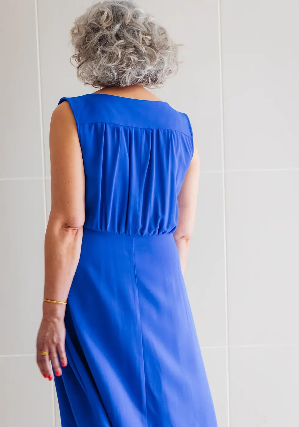 Miniaturbild: Rückenansicht von Kleid Haut Vol