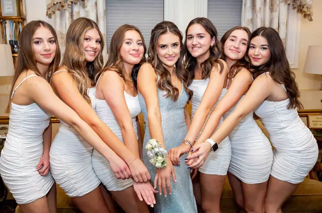 teen-event-photography-nyc-fja-photography-blue-gown-group-hand-pose